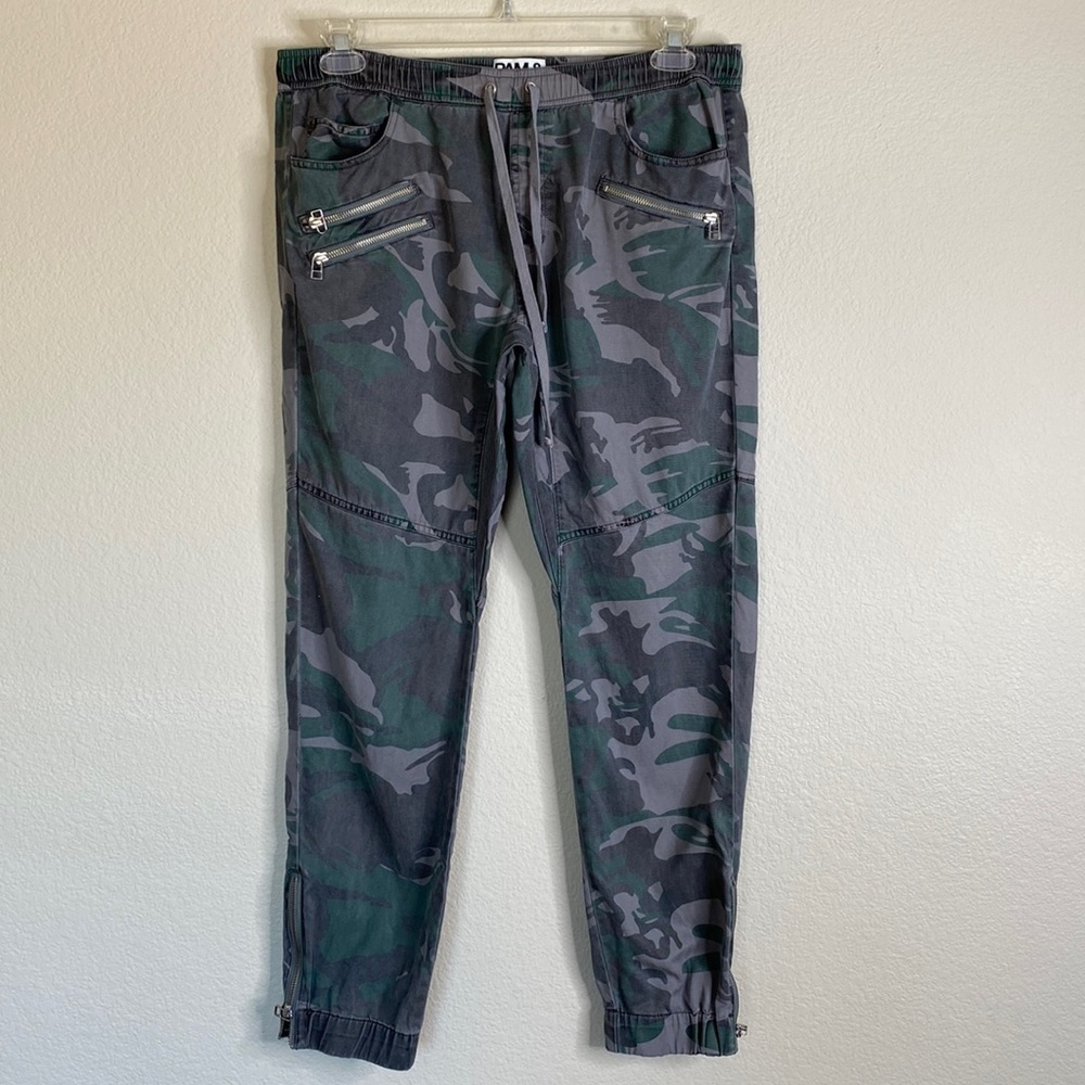 Pam & Gela joggers women’s medium camo zippers elastic waist